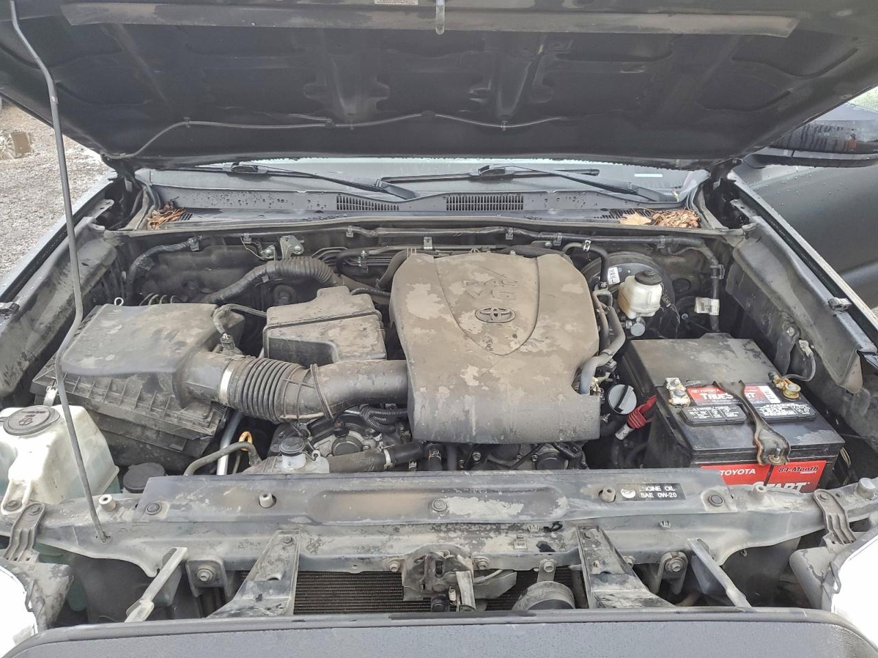 Toyota Tacoma Double Cab Image 12