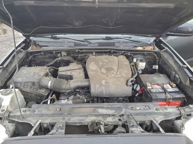 Toyota Tacoma Double Cab Image 12