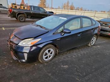  Salvage Toyota Prius