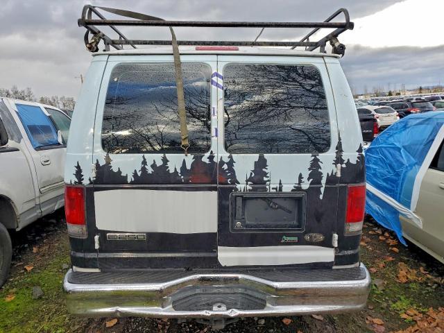 Ford Econoline E250 Van Image 5