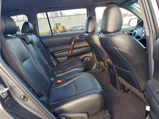 Toyota Highlander Limited Image 9