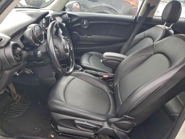 MINI Cooper Image 11