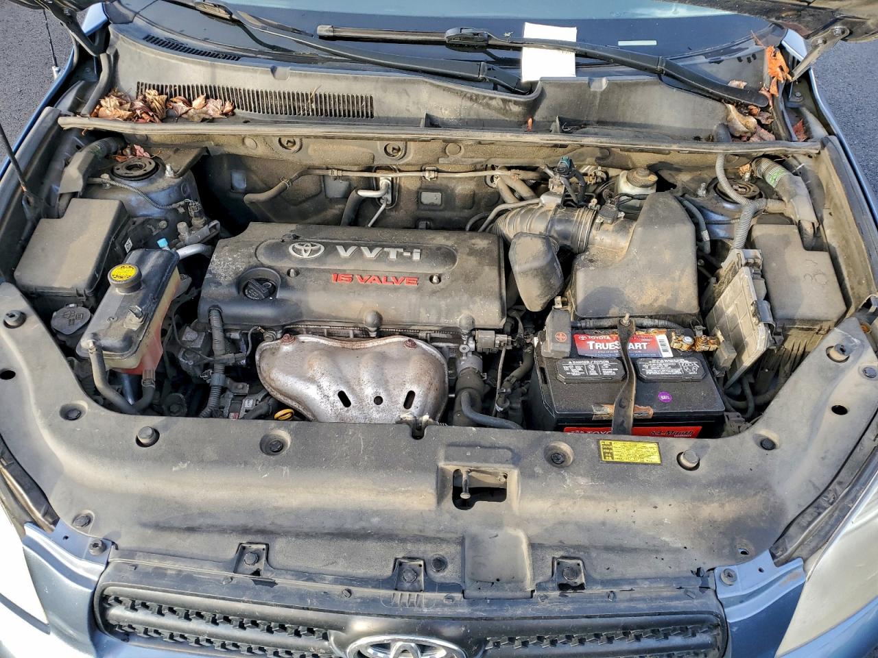 Toyota RAV4 Image 10