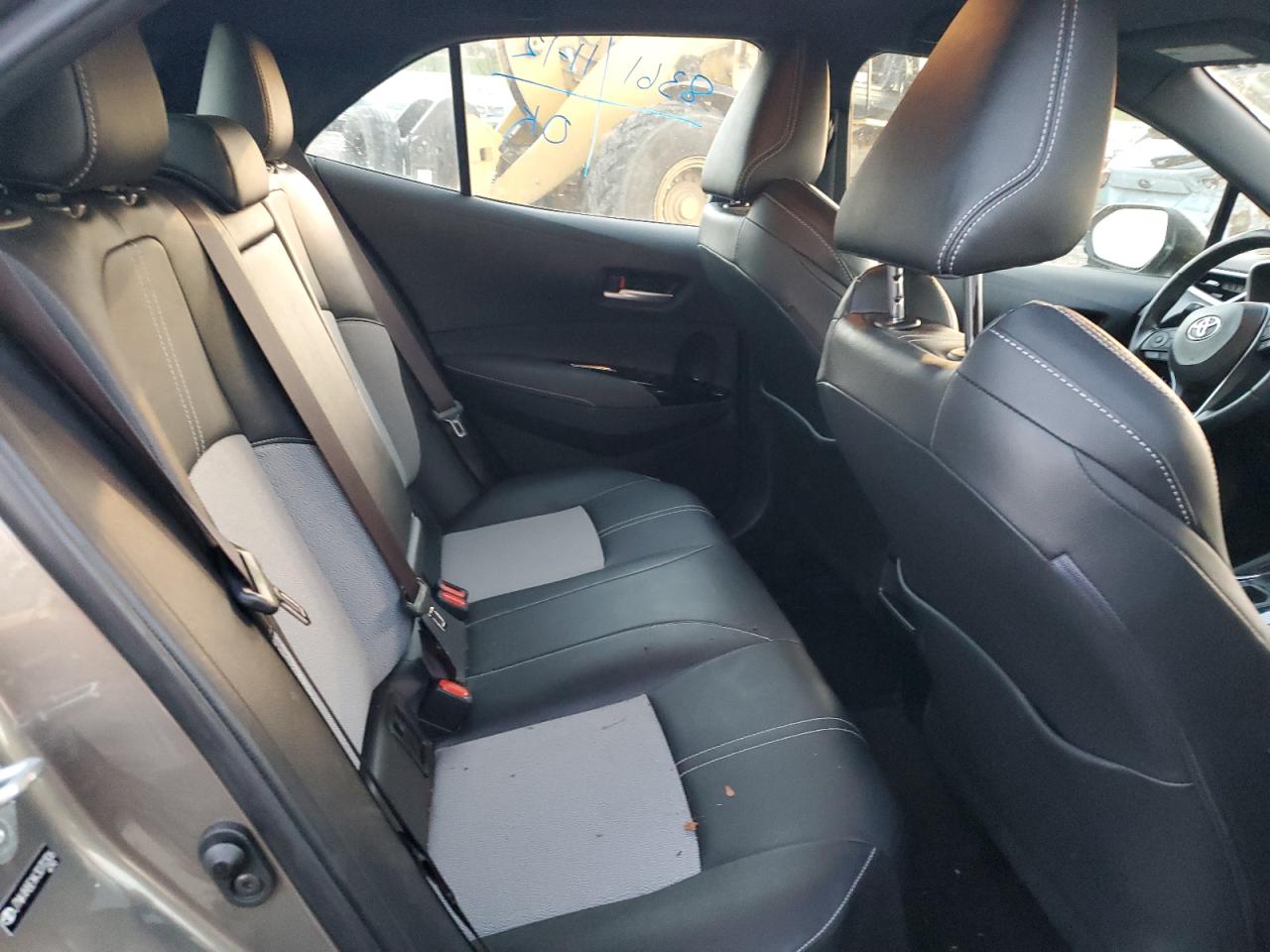 Toyota Corolla Se Image 12