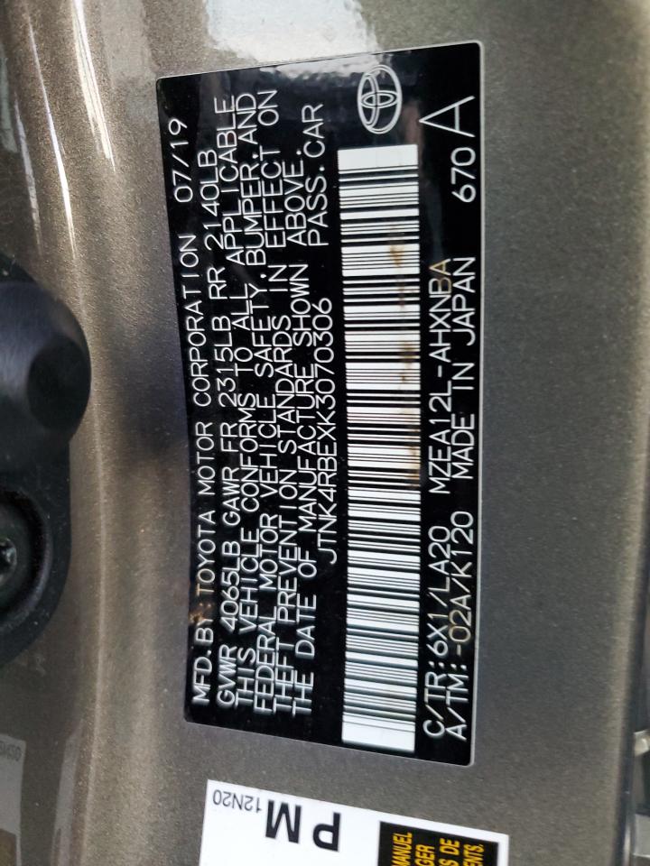 Toyota Corolla Se Image 11