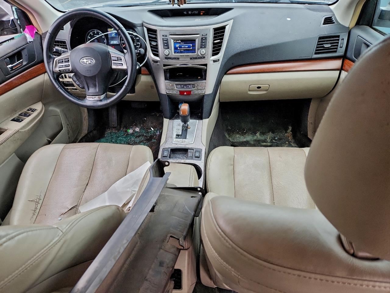 Subaru Outback 2.5i Limited Image 6