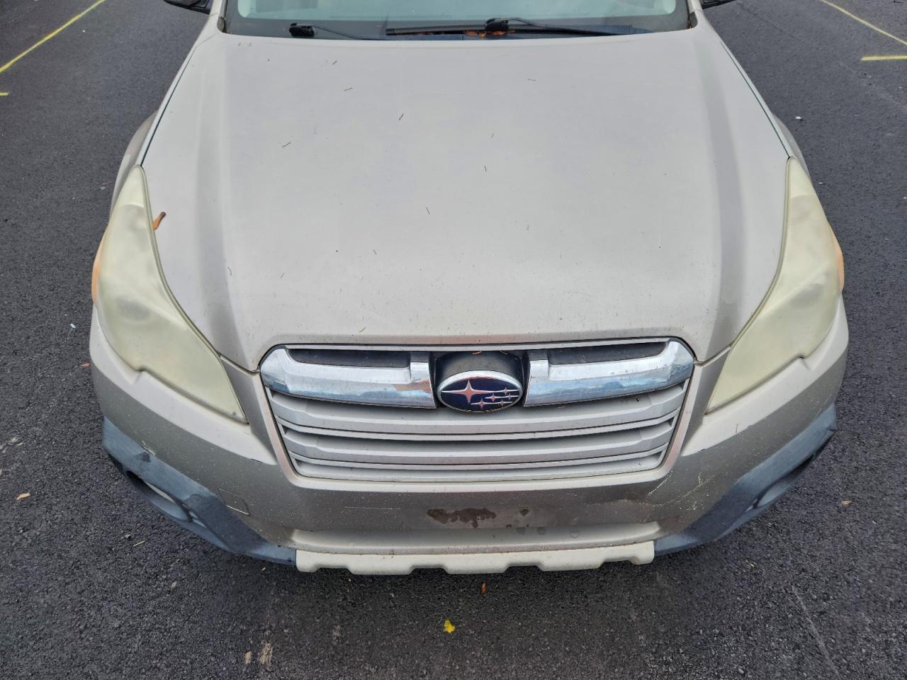 Subaru Outback 2.5i Limited Image 8