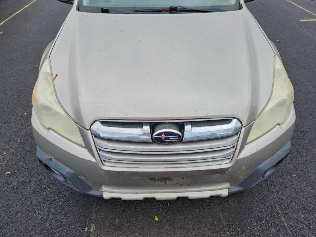 Subaru Outback 2.5i Limited Image 8