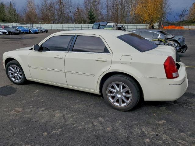 Chrysler 300 Touring Image 4