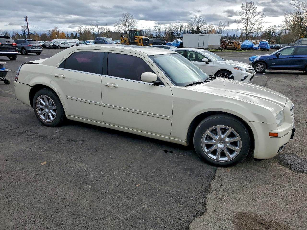 Chrysler 300 Touring Image 8