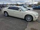 Chrysler 300 Touring Image 8