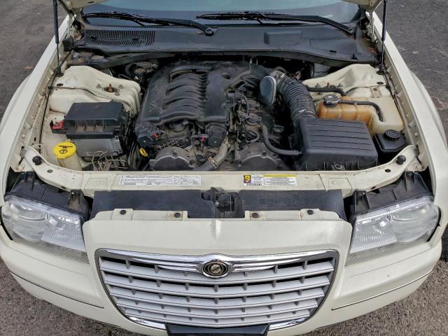 Chrysler 300 Touring Image 3