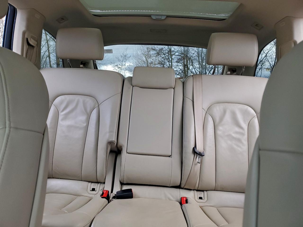 Audi Q7 Premium Plus Image 9