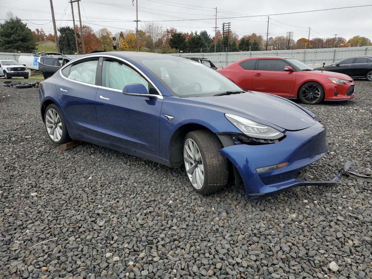 Tesla Model 3 Image 10