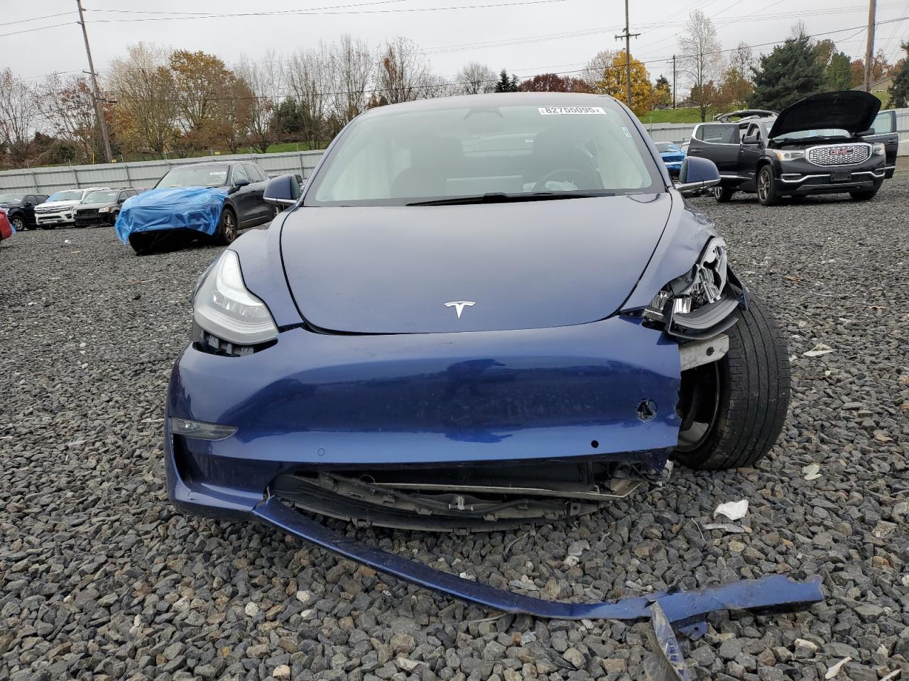 Tesla Model 3 Image 5