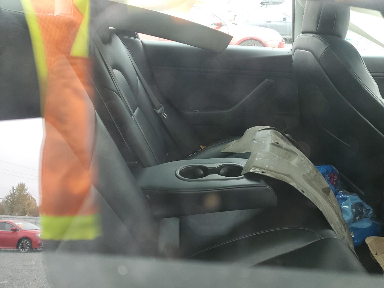 Tesla Model 3 Image 8