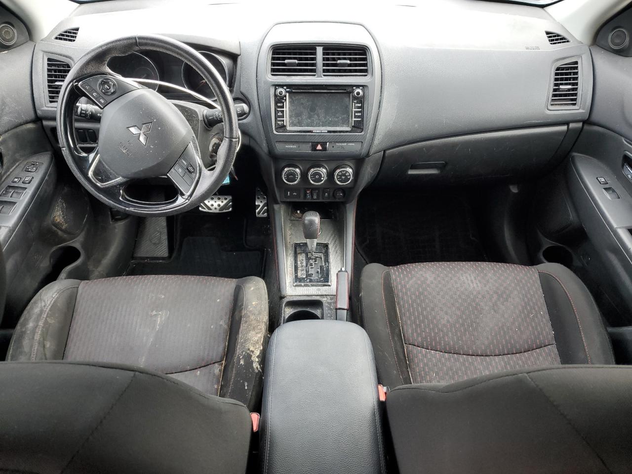 Mitsubishi Outlander Es Image 12