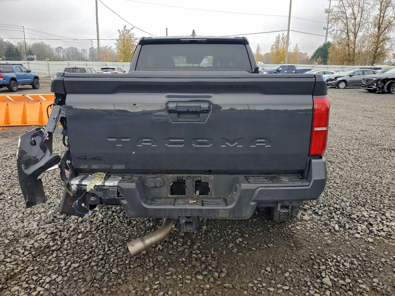 Toyota Tacoma Double Cab Image 6