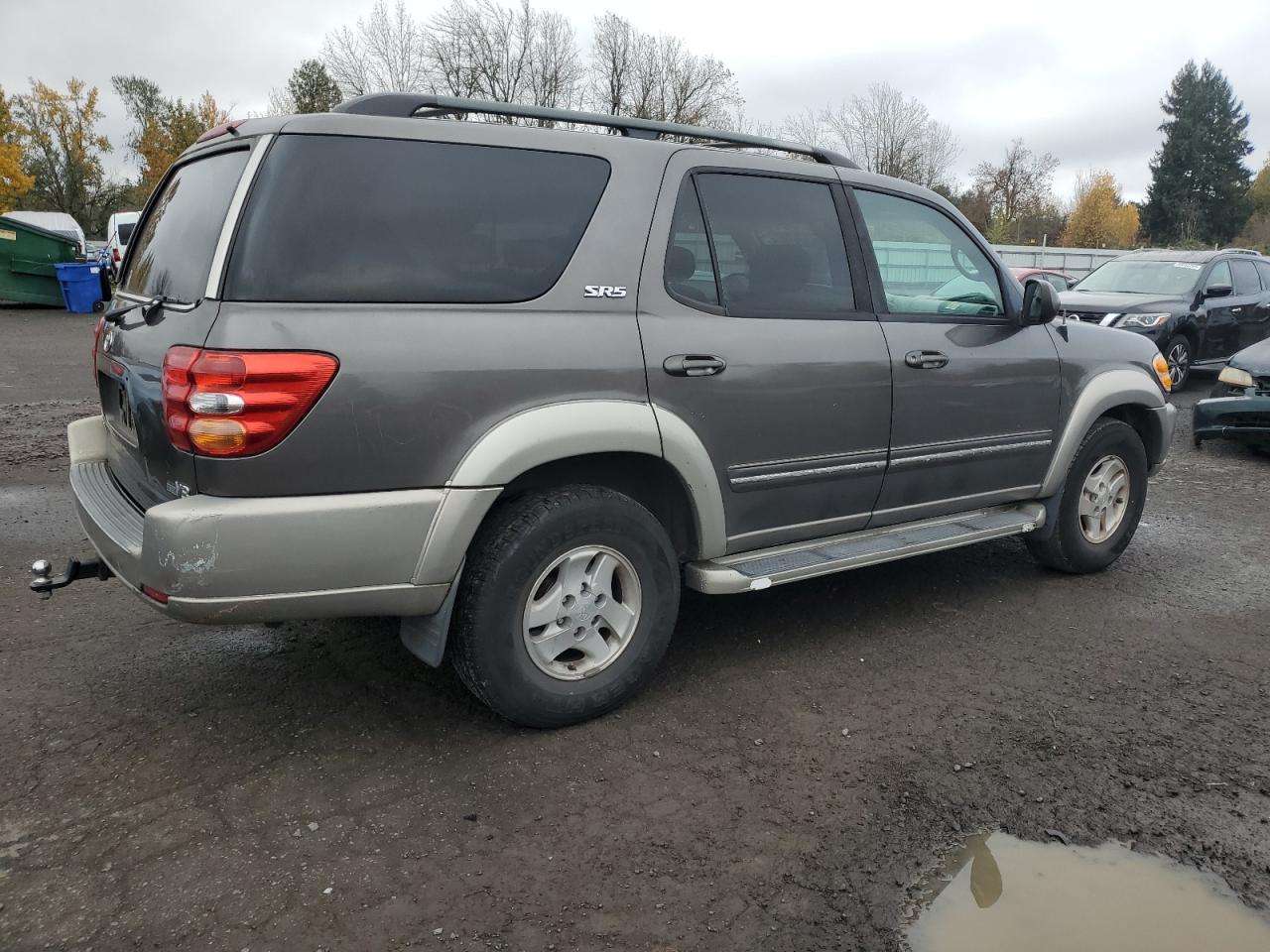 Toyota Sequoia Sr5 Image 2