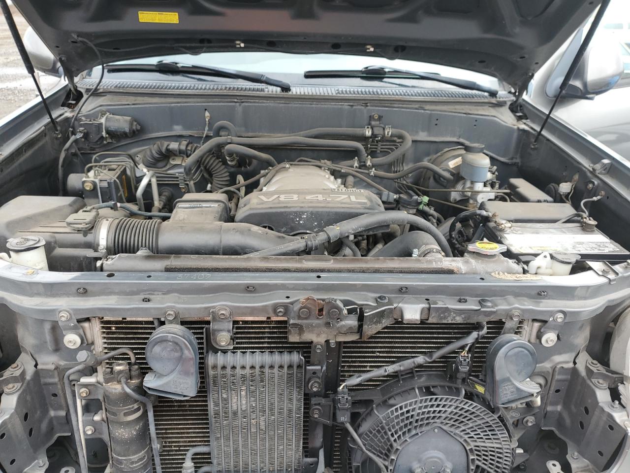 Toyota Sequoia Sr5 Image 8