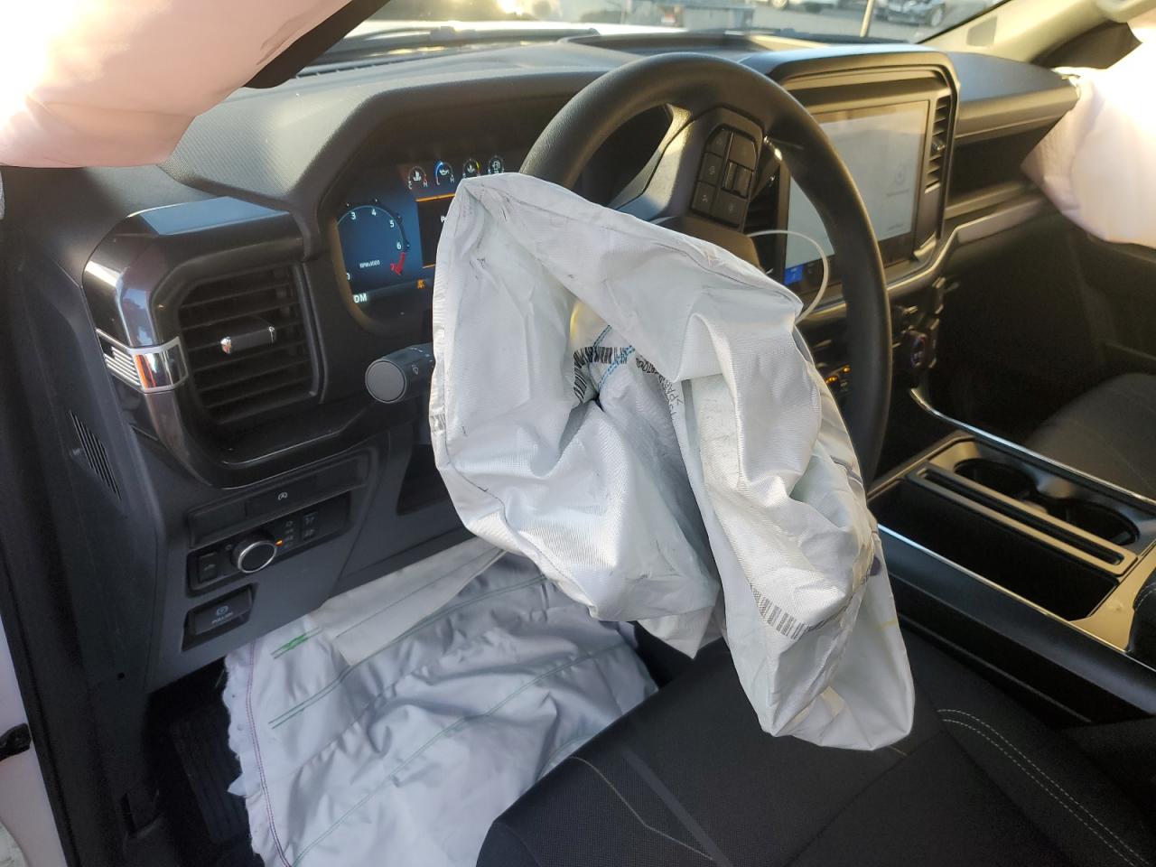 Ford F-150 Stx Image 11