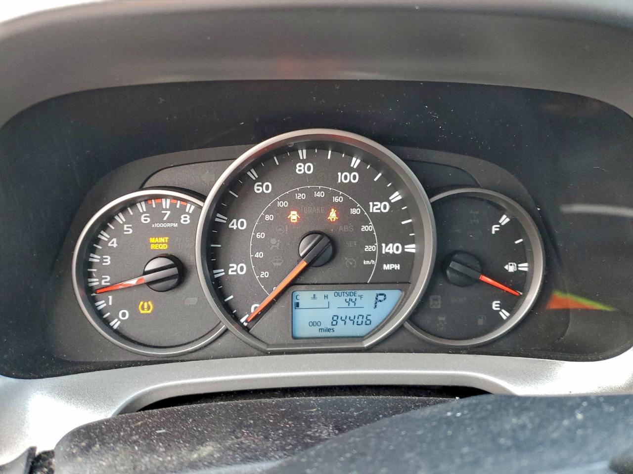 Toyota RAV4 Le Image 3