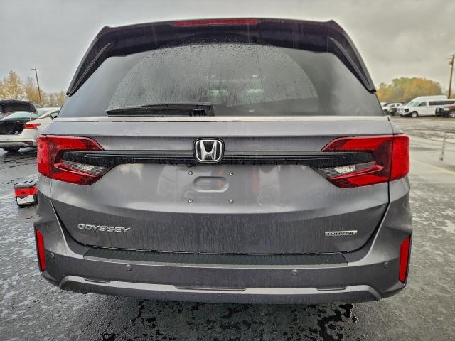 Honda Odyssey Touring Image 13