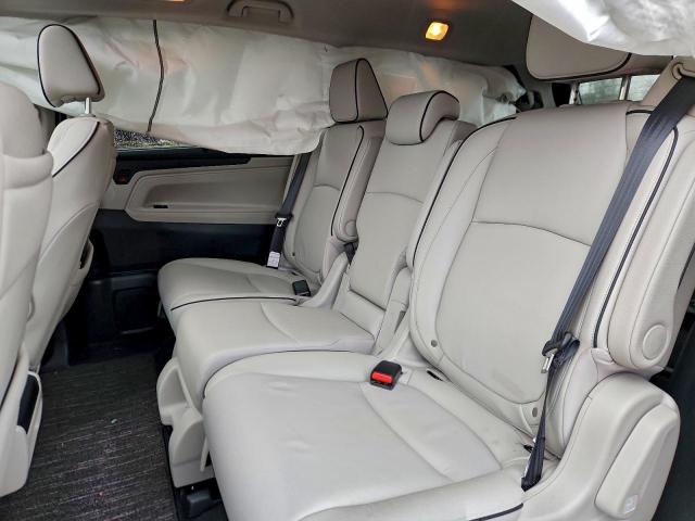 Honda Odyssey Touring Image 9