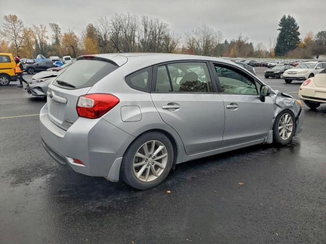 Subaru Impreza Premium Image 3