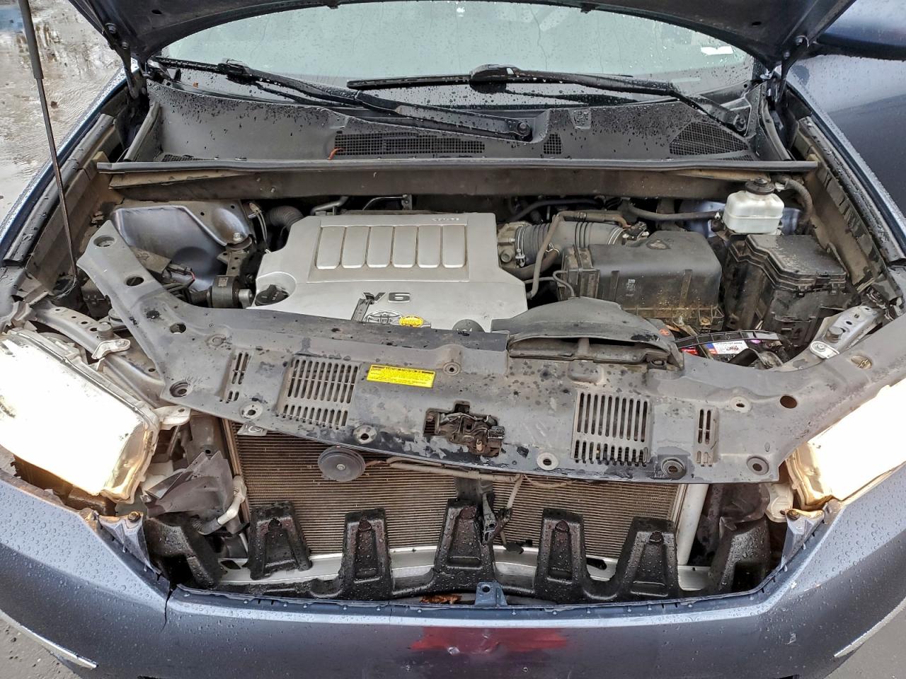 Toyota Highlander Base Image 11