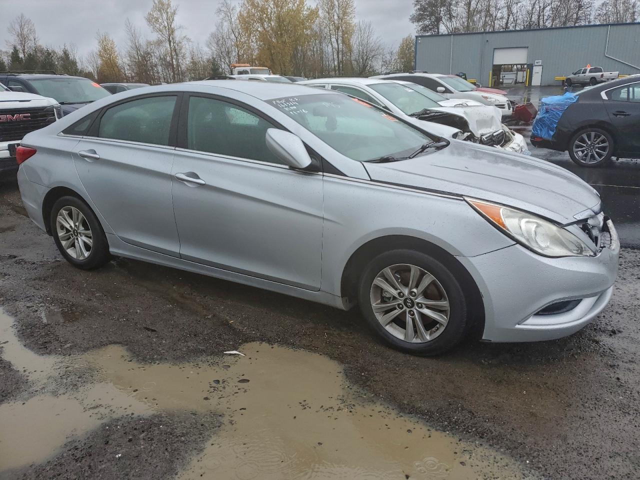 Hyundai SONATA Gls Image 2