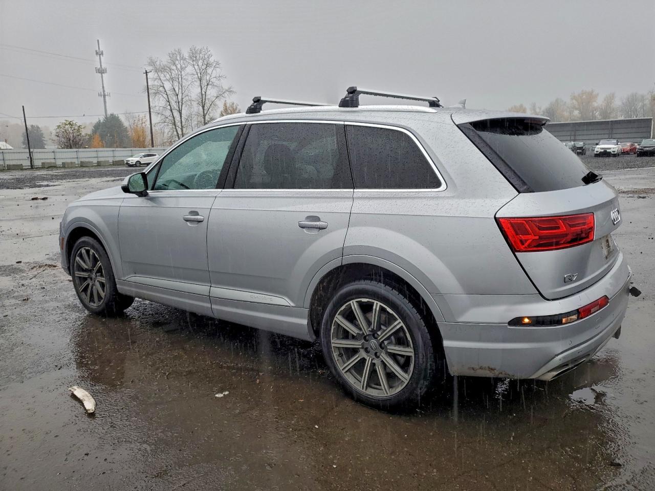 Audi Q7 Premium Plus Image 2