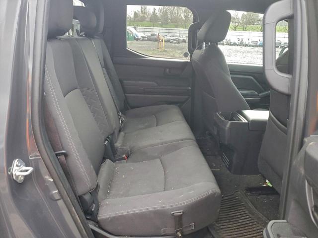 Toyota Tacoma Double Cab Image 12