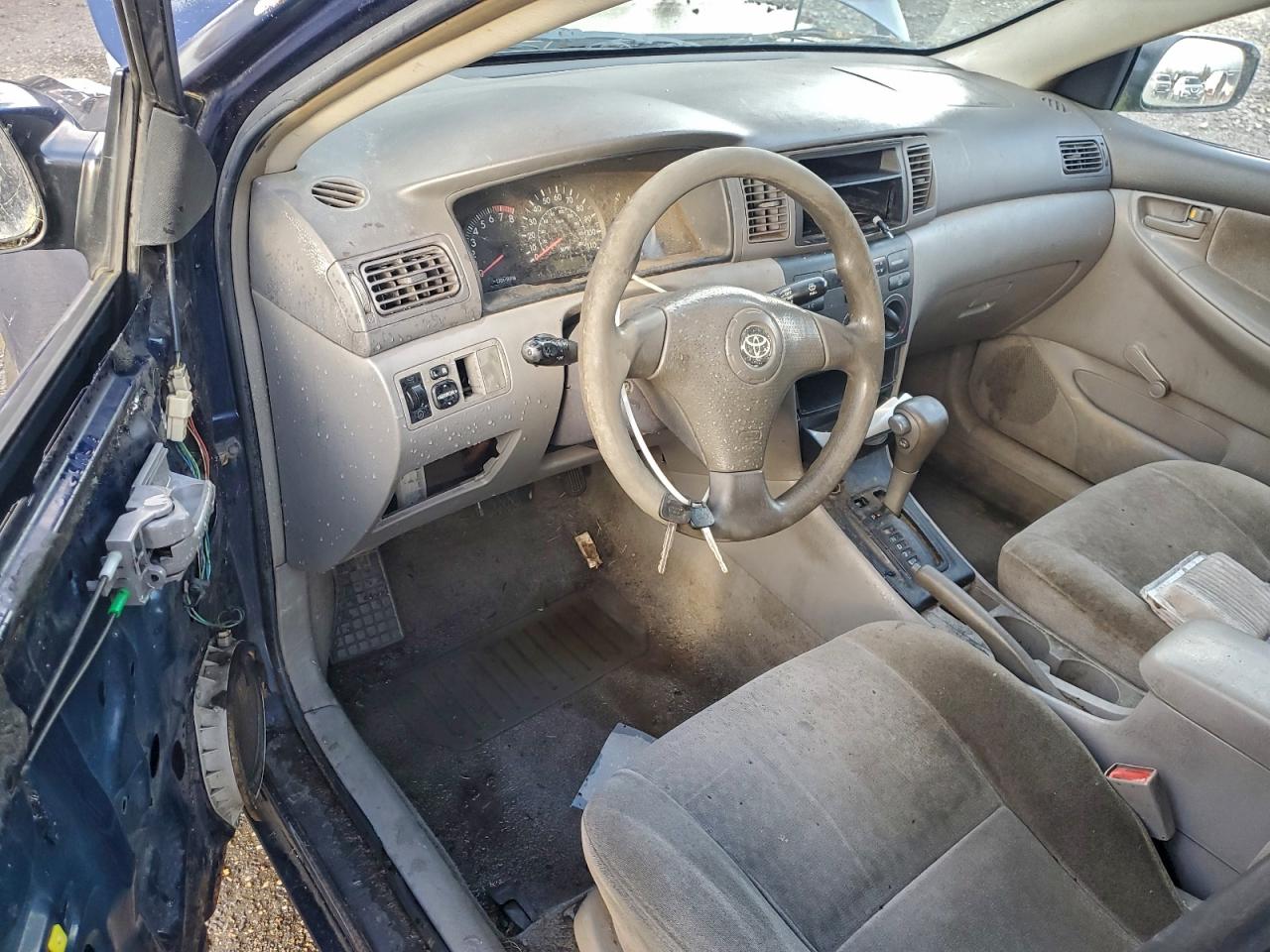 Toyota Corolla Ce Image 11