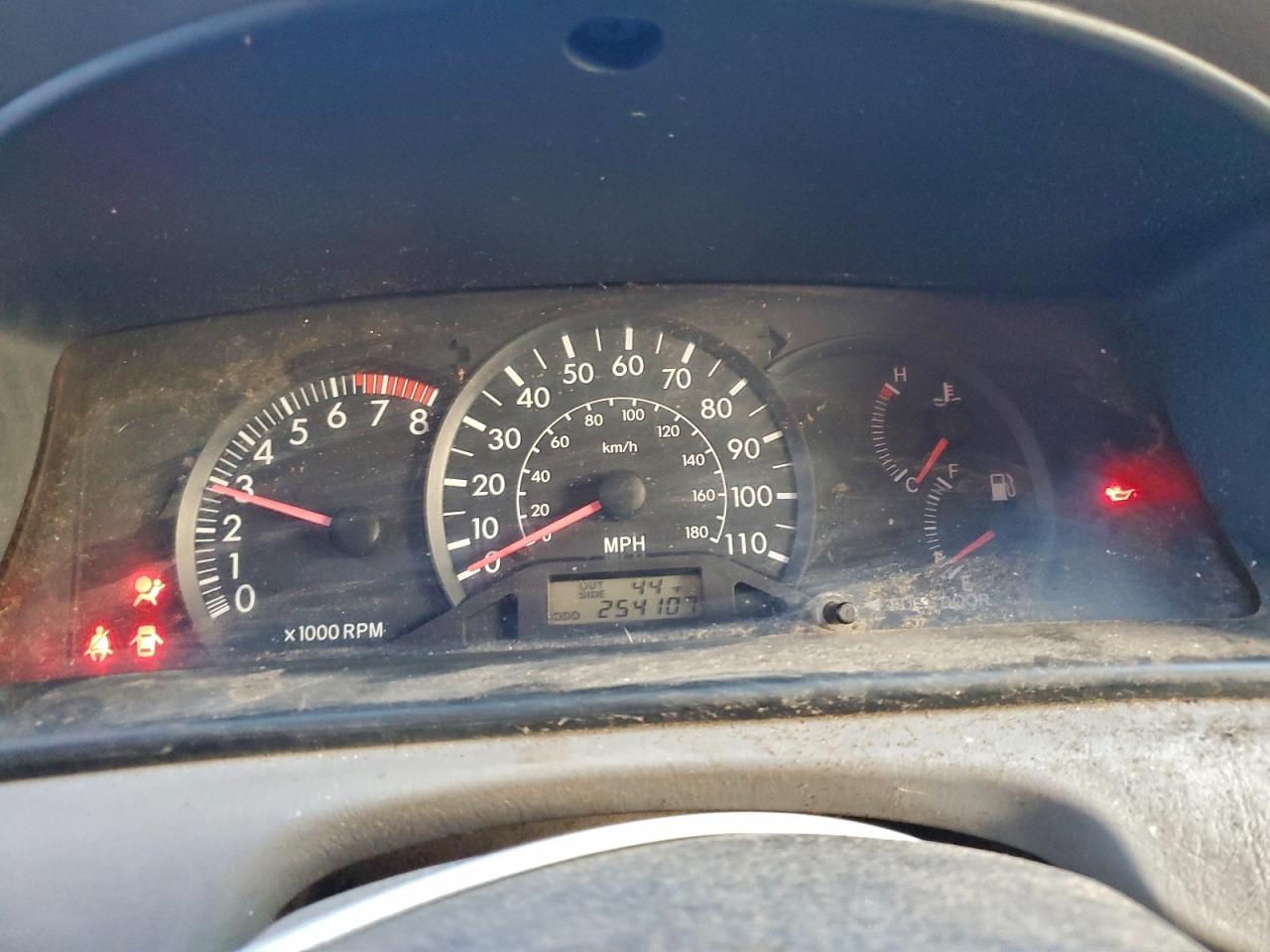 Toyota Corolla Ce Image 12