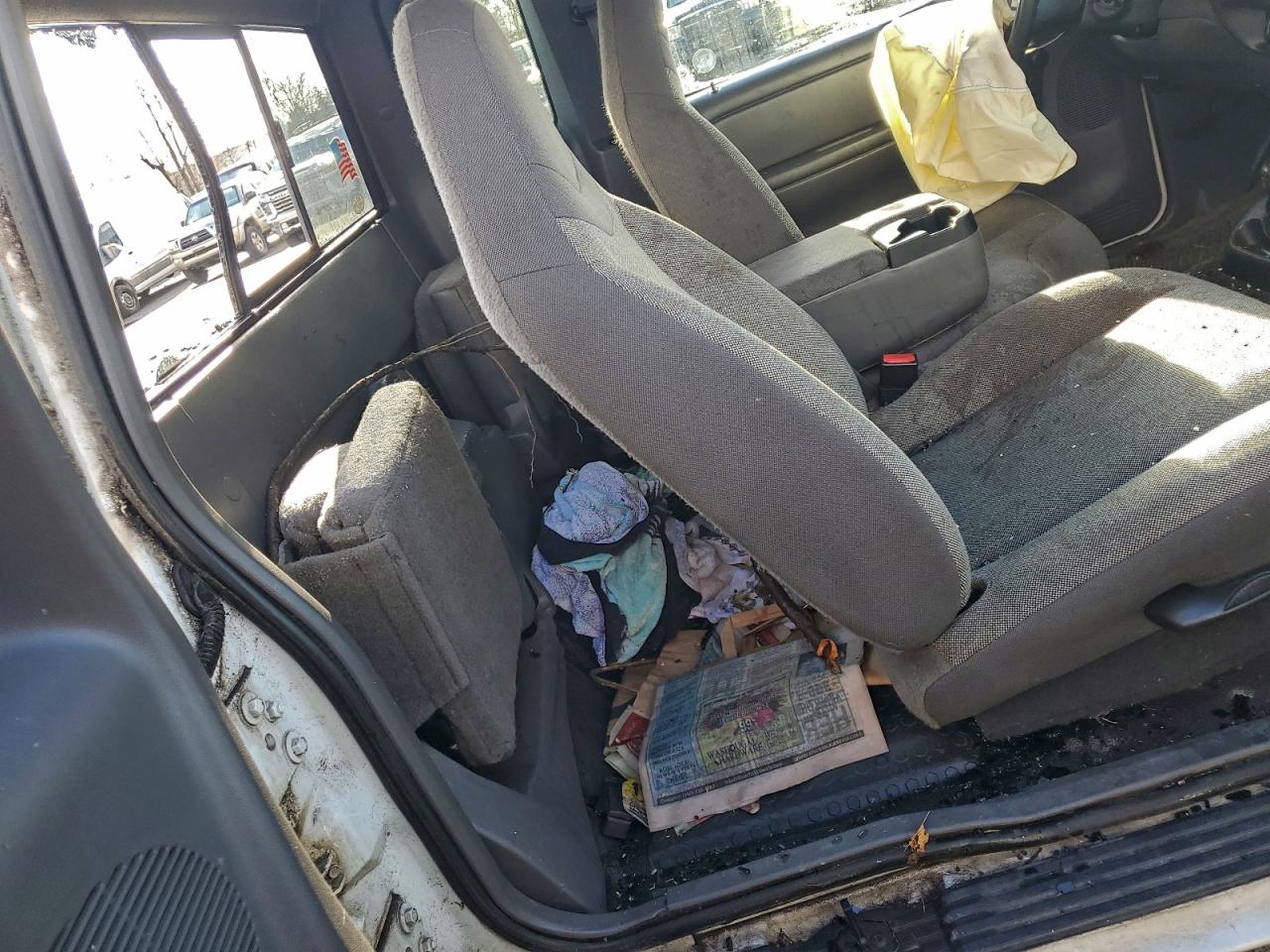 Ford Ranger Super Cab Image 3