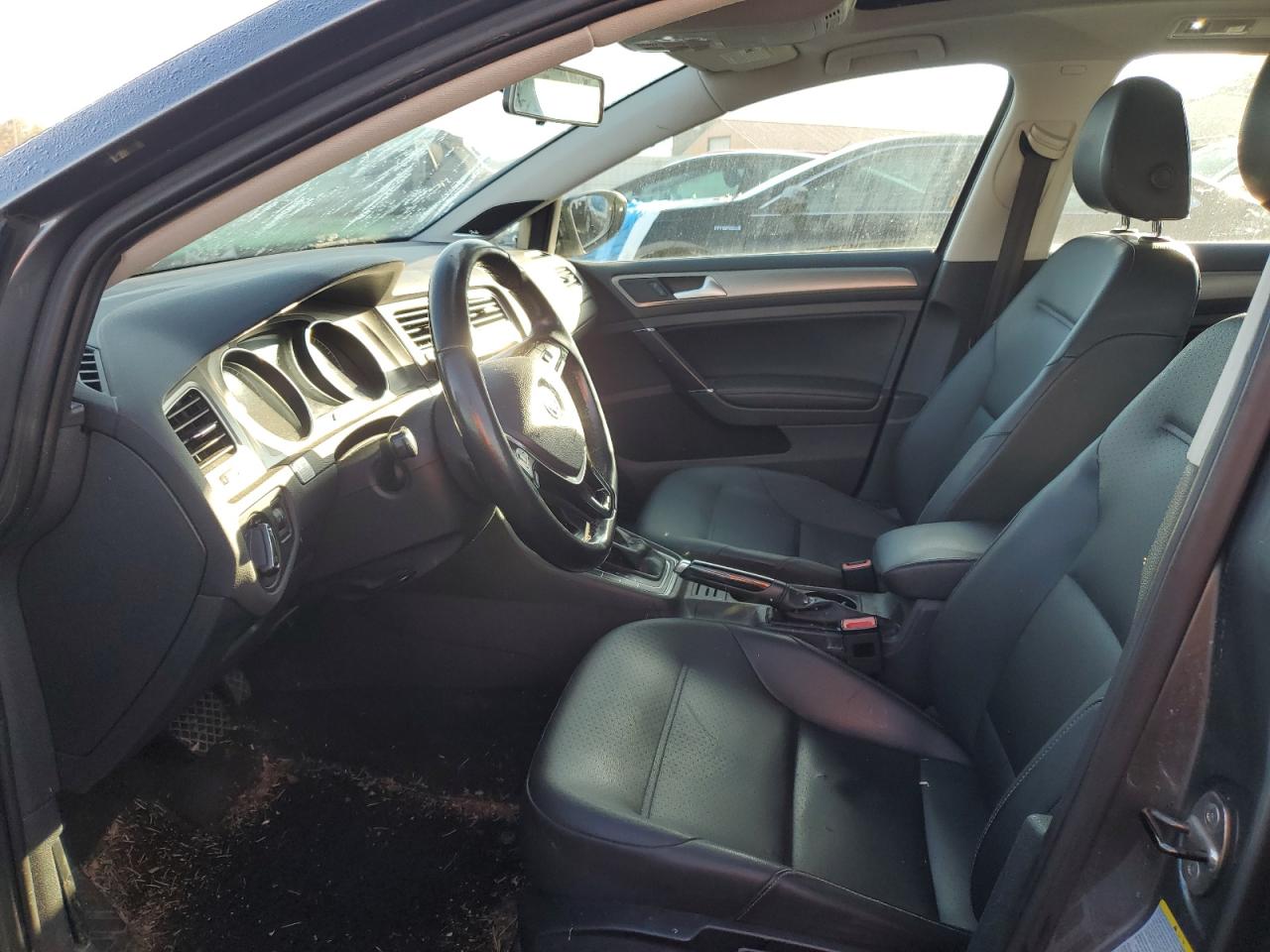 Volkswagen Golf Tdi S Image 11