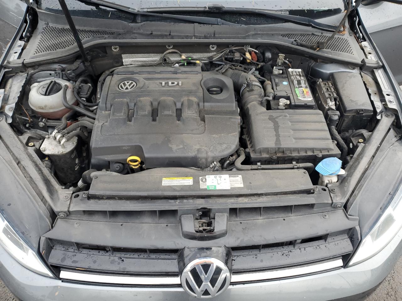 Volkswagen Golf Tdi S Image 10