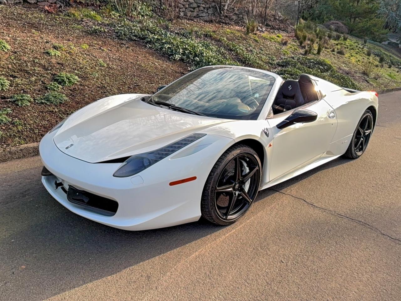 Ferrari 458 Spider Image 2