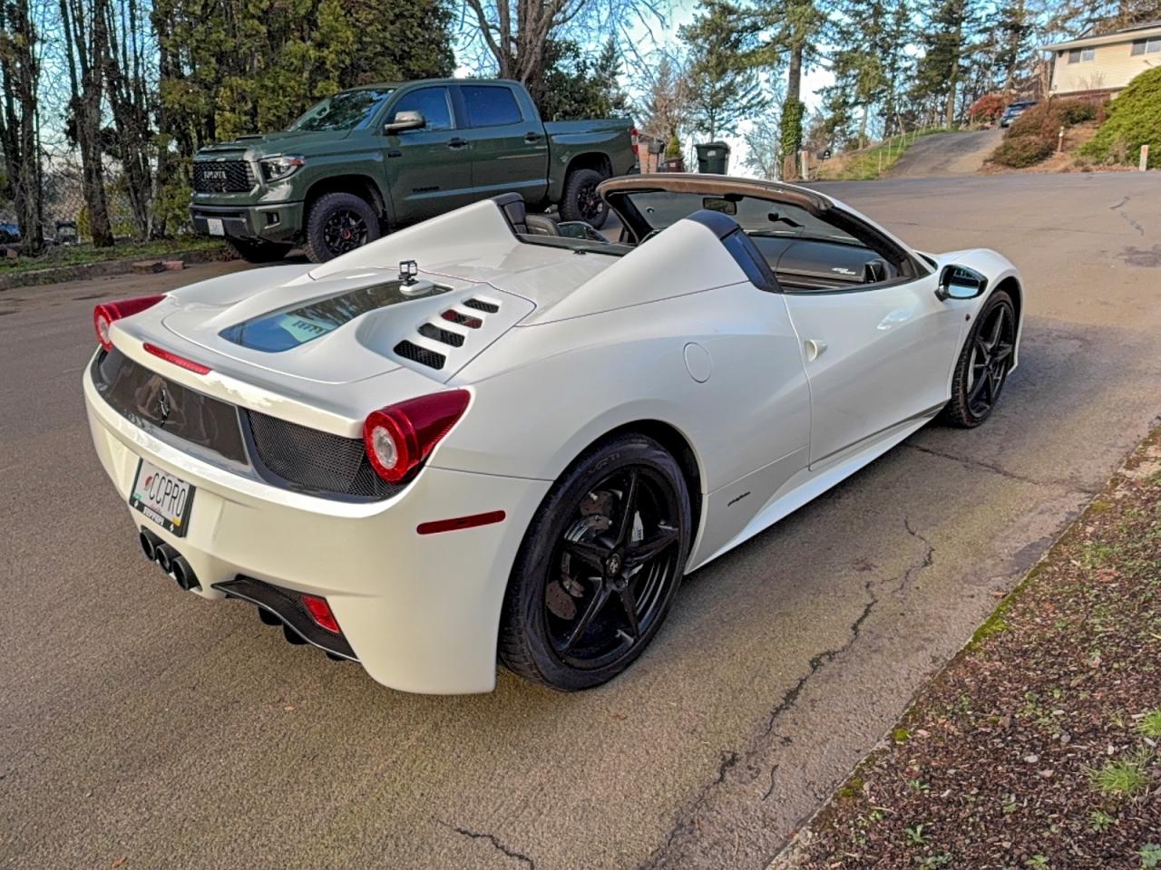 Ferrari 458 Spider Image 5
