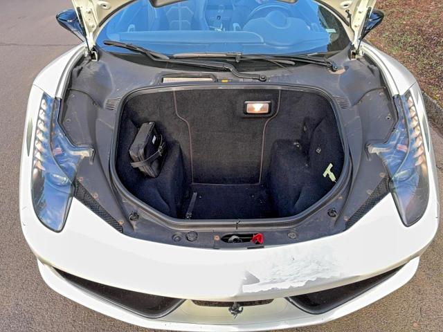 Ferrari 458 Spider Image 10