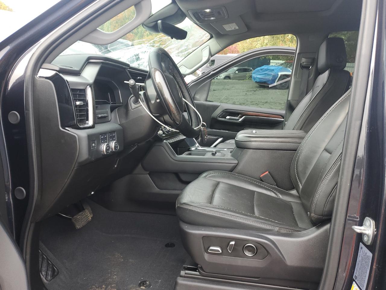 GMC Sierra K2500 Denali Image 4