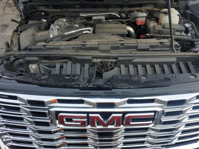 GMC Sierra K2500 Denali Image 6