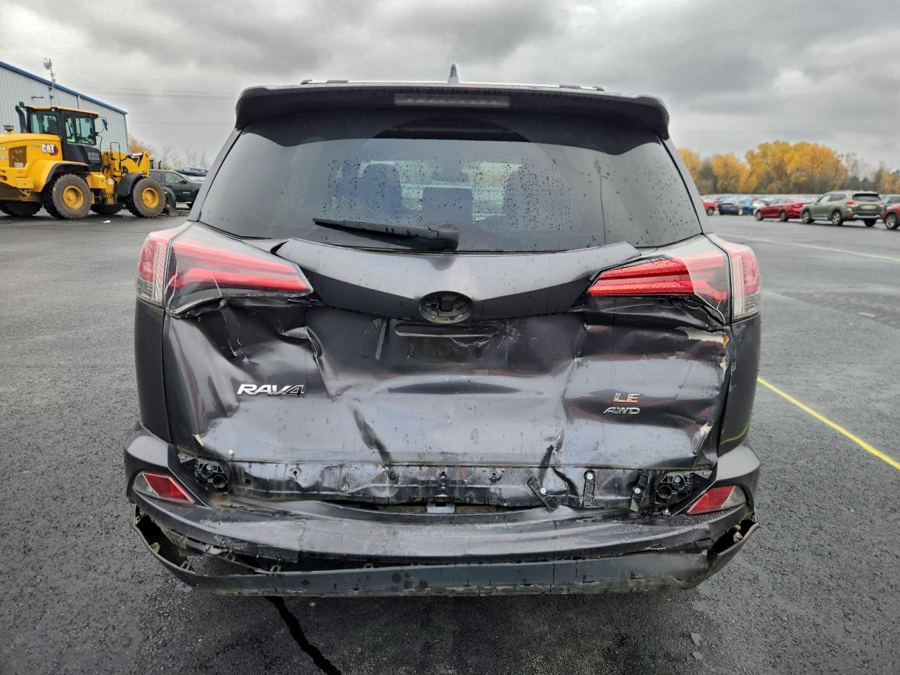 Toyota RAV4 Le Image 7