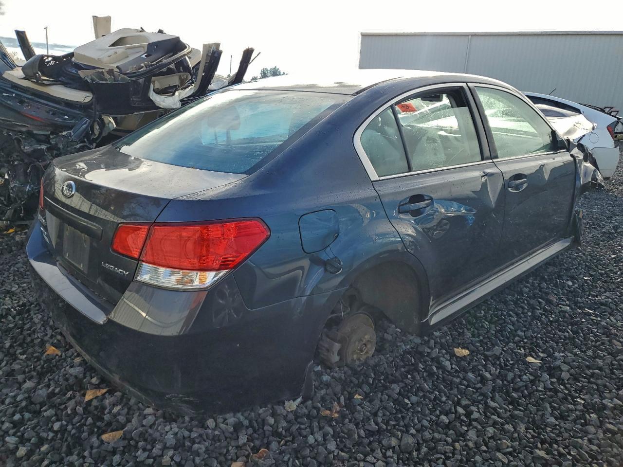 Subaru Legacy 2.5i Premium Image 8