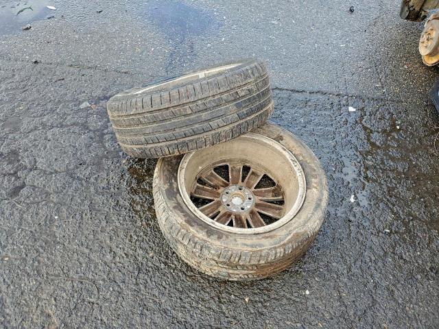 Subaru Legacy 2.5i Premium Image 2