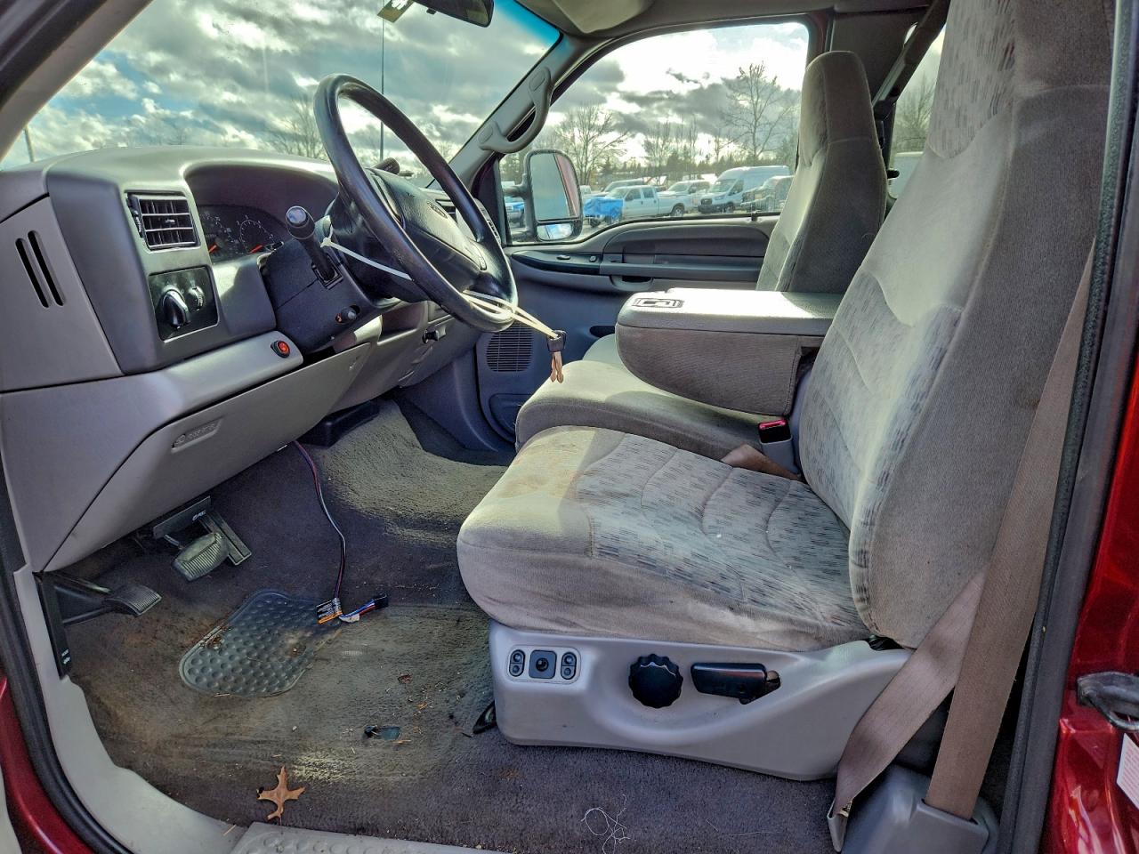 Ford F-250 Super Duty Image 7