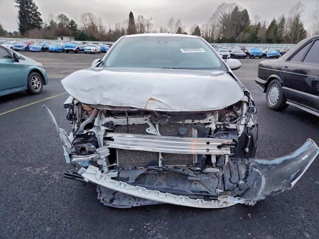 Toyota Corolla Le Image 11