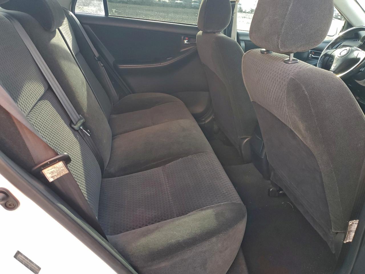 Toyota Corolla Ce Image 5