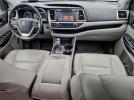 Toyota Highlander Se Image 11